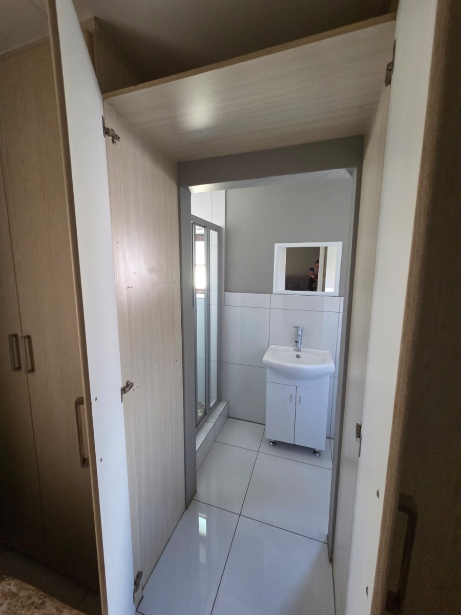 4 Bedroom Property for Sale in Waterval East North West